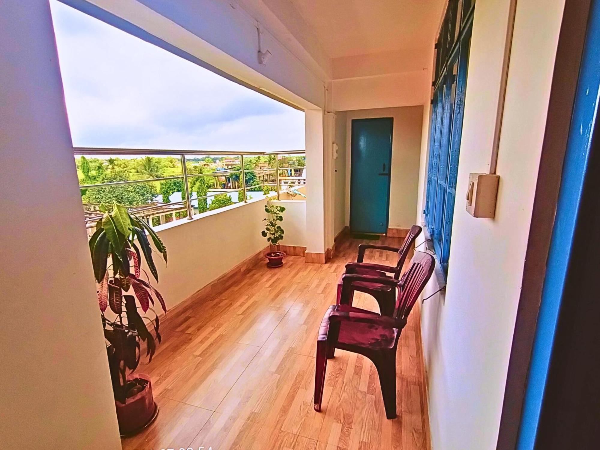 Taj Residency Holiday Homestay -Entire 1Bhk & 2Bhk Private Apartments -Call 767Ooo54Oo Jorhāt Εξωτερικό φωτογραφία